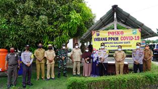 Kapolres Siak Cek Posko PPKM Di Kampung Sialang Sakti Kecamatan Dayun